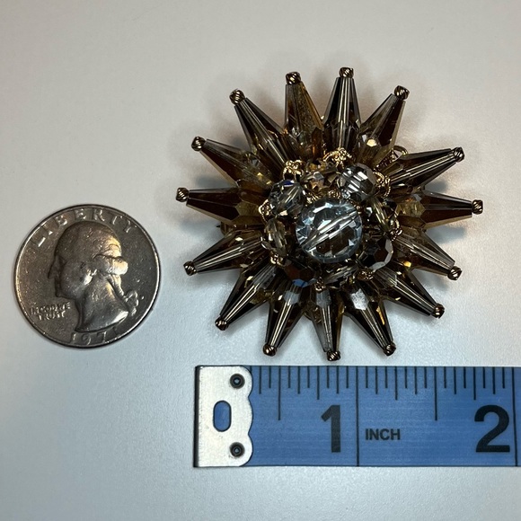 Vintage Gold Tone Starburst Aurora Borealis Brooch - Picture 8 of 8